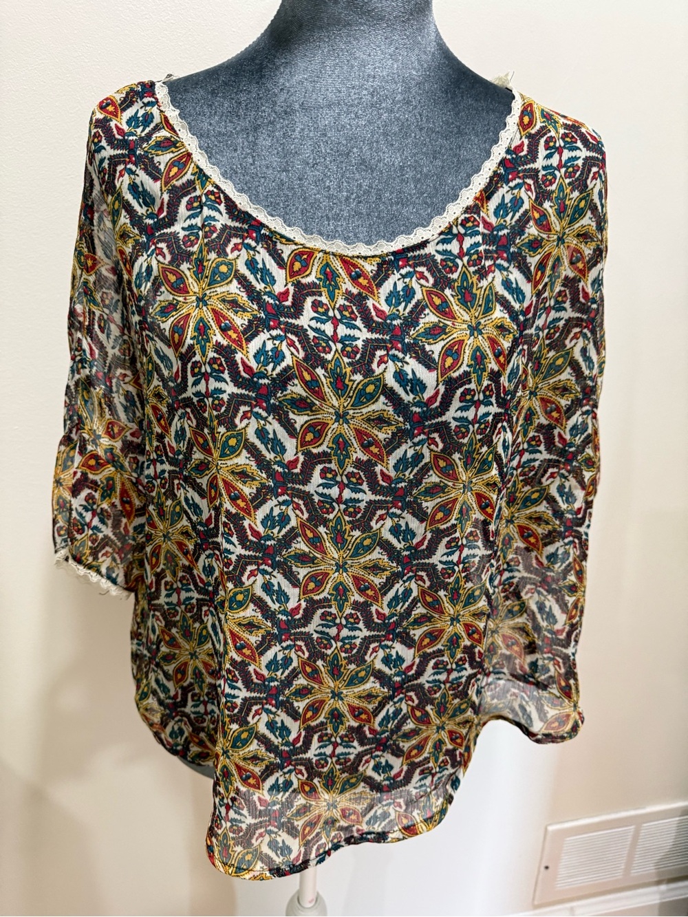 Mimi Chica Multicolor Floral Medallion Scoop Neck Blouse